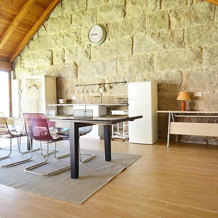 Galihost - Casa Con Precioso Jardin En Vilanova De Arousa Eksteriør bilde