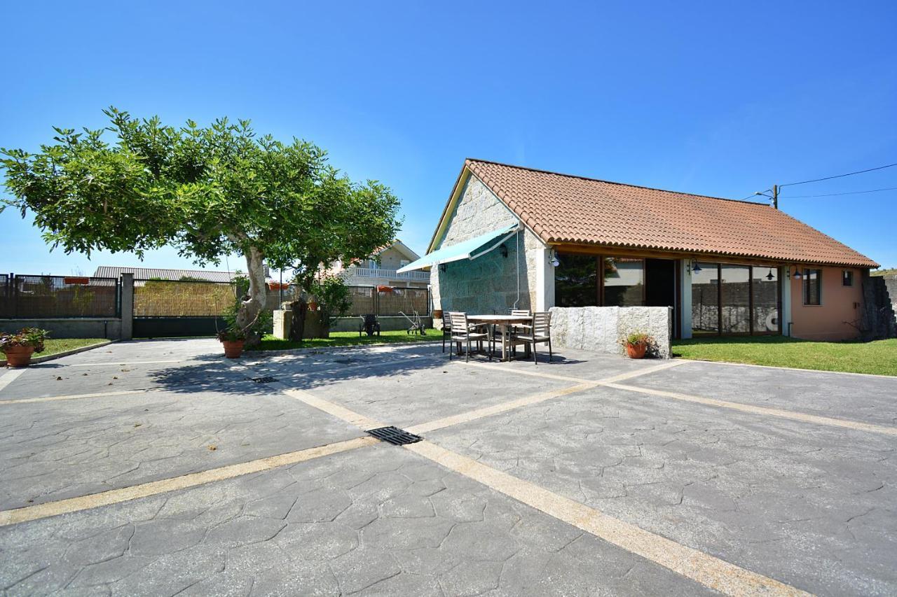 Galihost - Casa Con Precioso Jardin En Vilanova De Arousa Eksteriør bilde